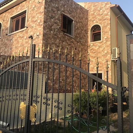 Santa maria Apartment Olbia Bagian luar foto