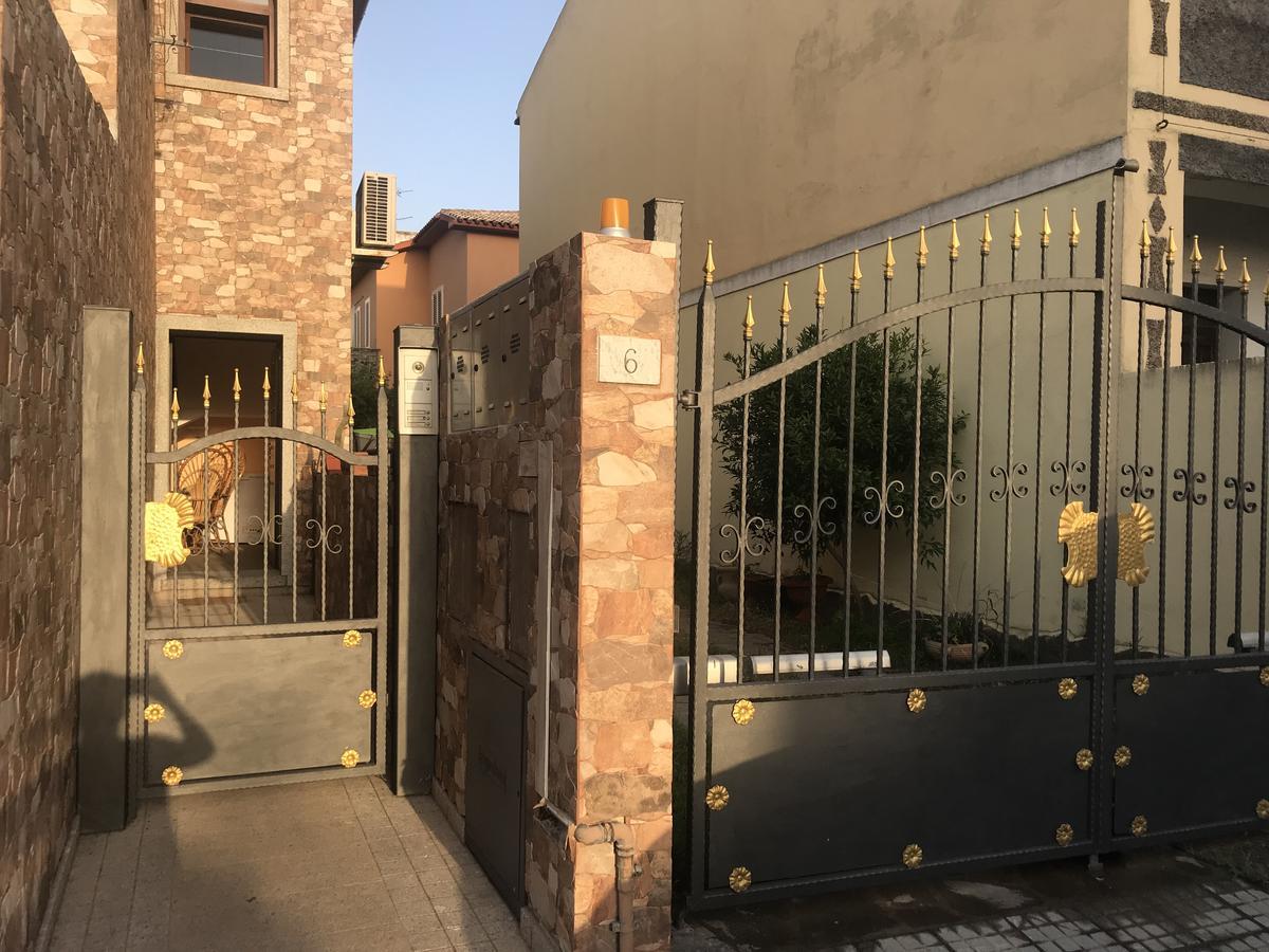 Santa maria Apartment Olbia Bagian luar foto